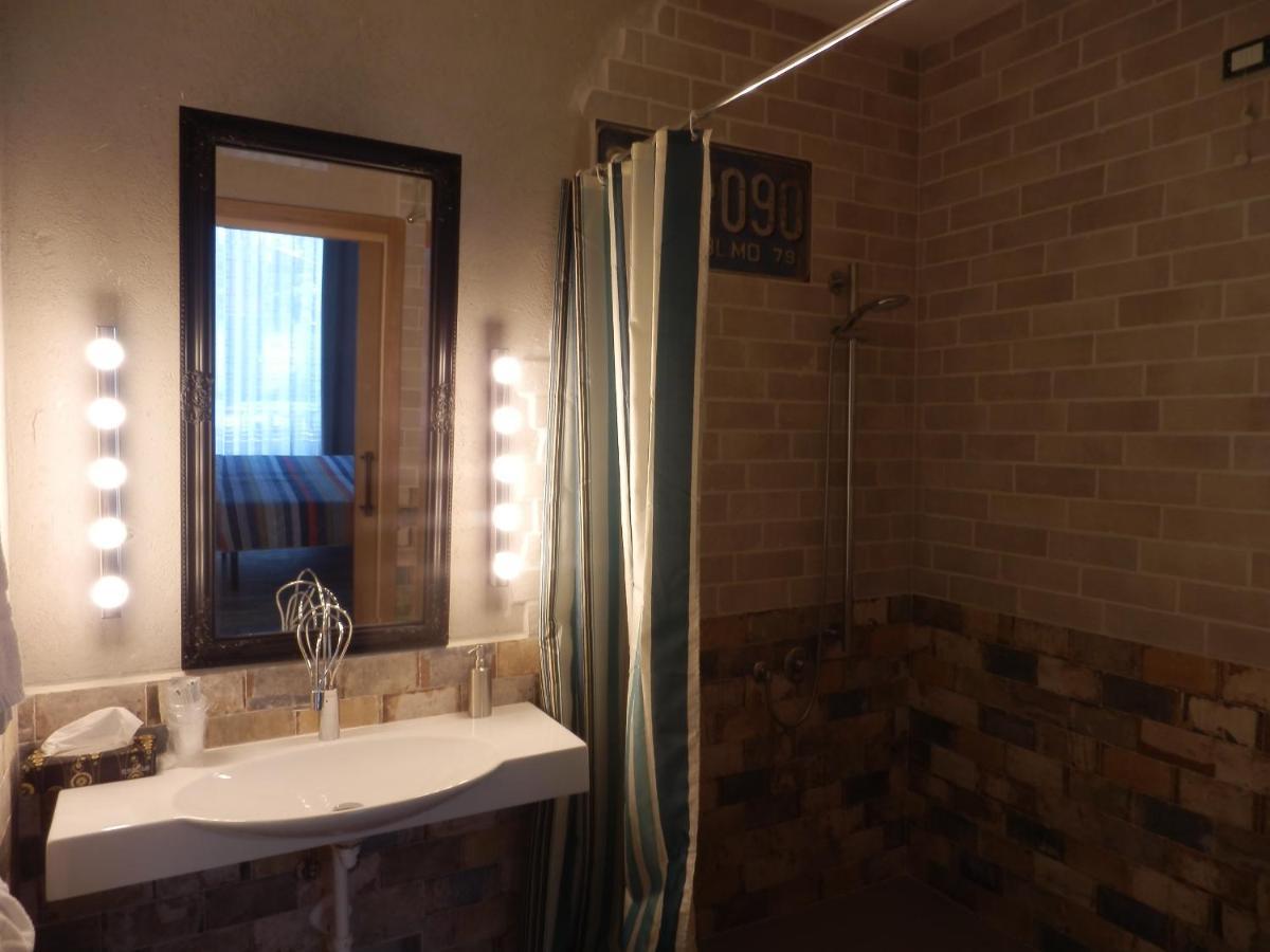 Bb Sharingloft Sirmione Bed & Breakfast エクステリア 写真